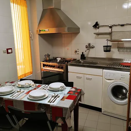 L'antico Convento Nel Centro Storico Di شقة